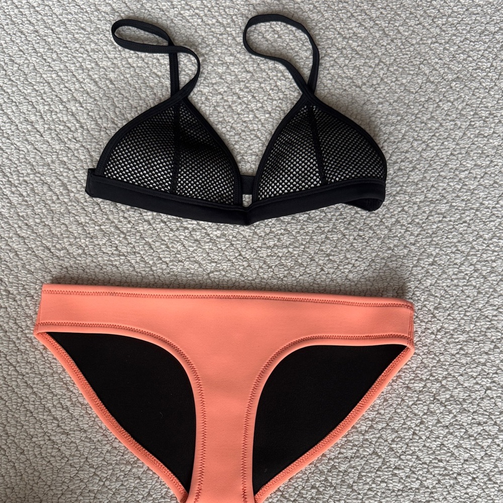 Triangl Swimwear Black Bikini Top and coral bottoms set size XS